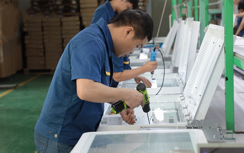 Shenzhen MercedesTechnology Co., Ltd. Fabrik Produktionslinie