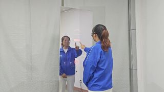 43-Zoll-Magic-Mirror-Glas-LCD-Kiosk mit Kamera und Wärmebildkamera